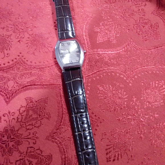 SKC Watch - Picture 2 of 5